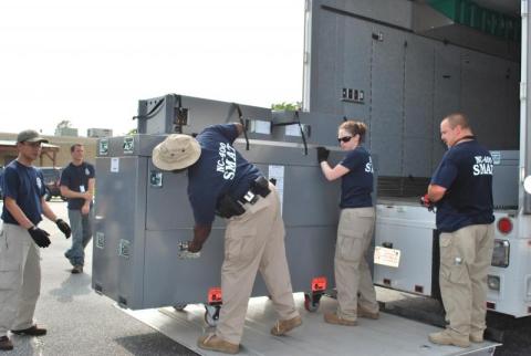 NC SMAT 400 team off-loading equipment